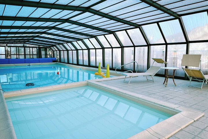 Pool 38 of 64