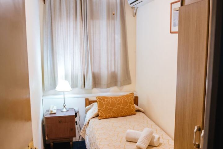 Room 26 of 46
