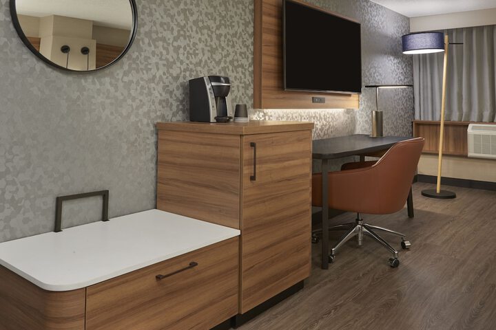 Room 8 of 31