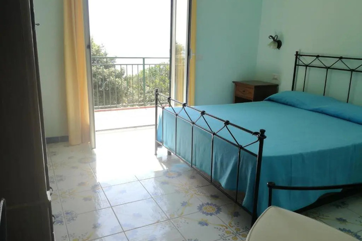 Room 2 of 21