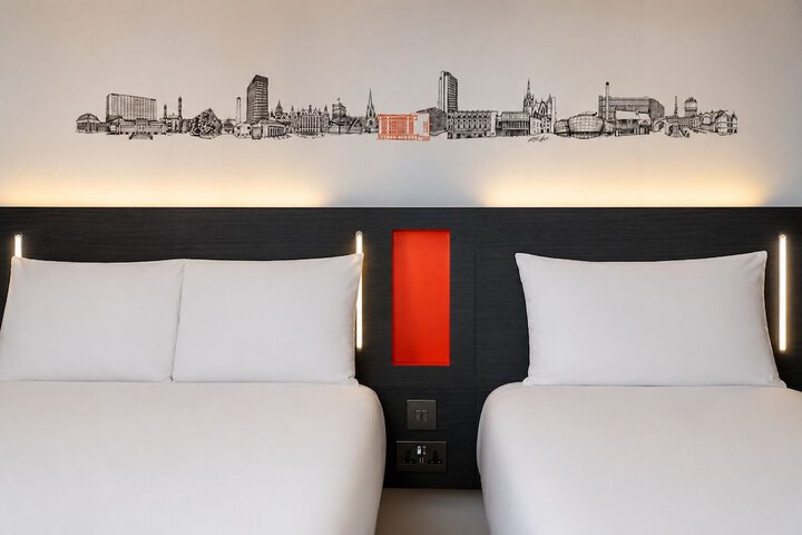 Room 48 of 59