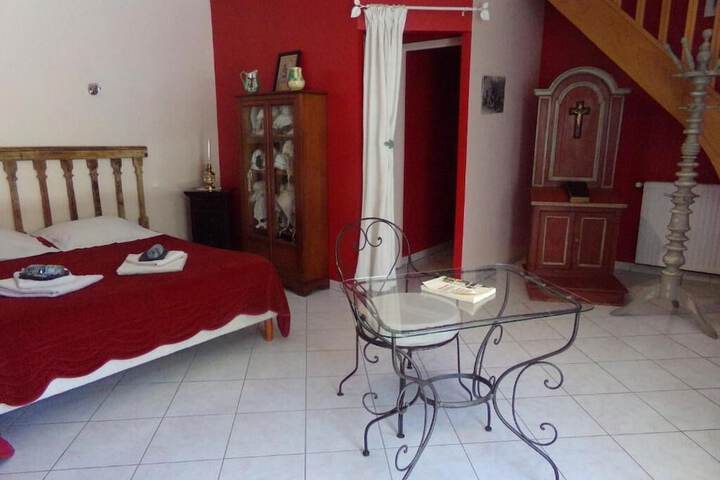 Room 15 of 62