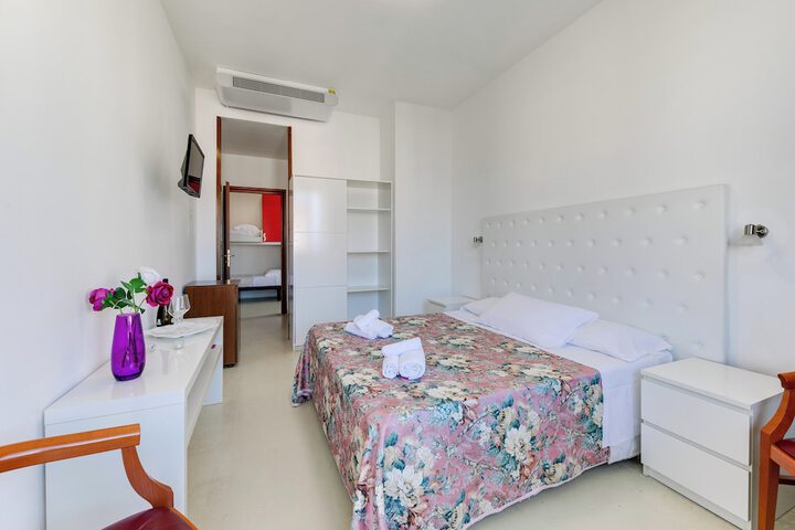 Room 29 of 51