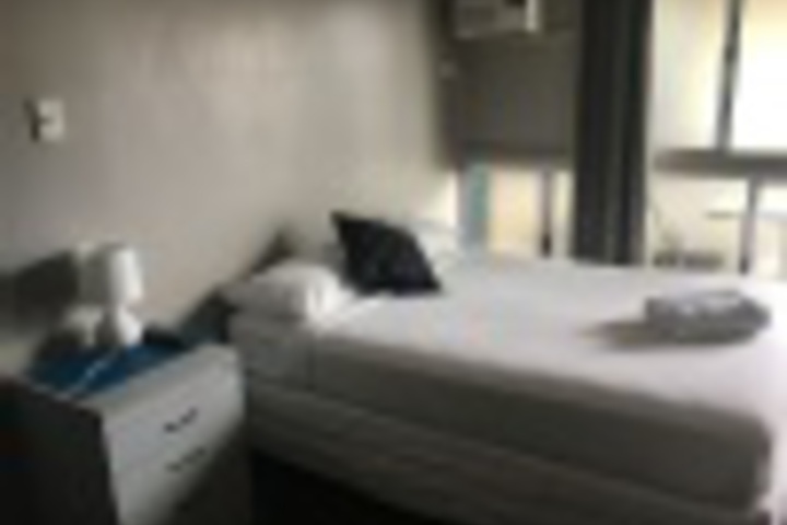 Room 64 of 108