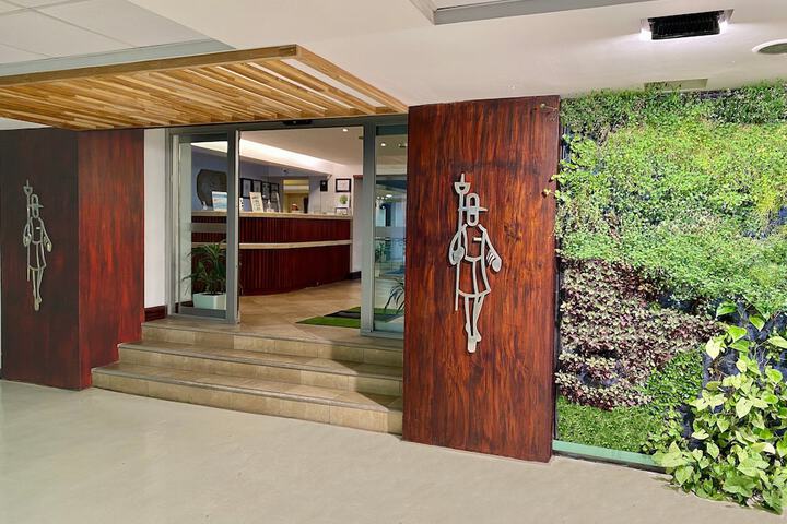 Lobby Entry