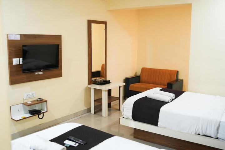 Room 17 of 23