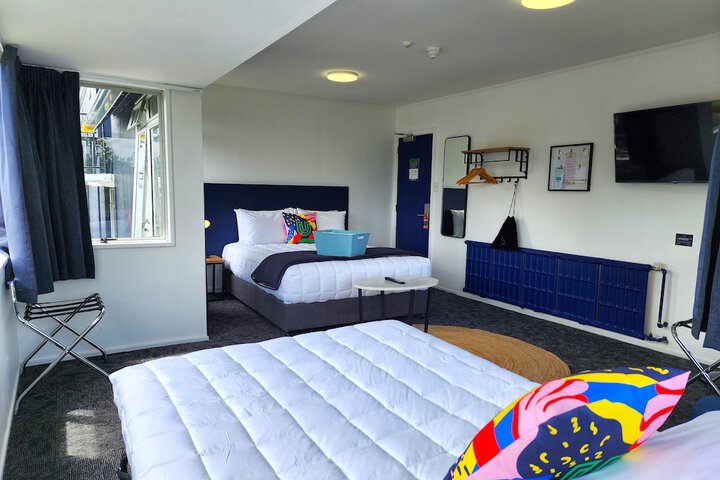 Room 47 of 165