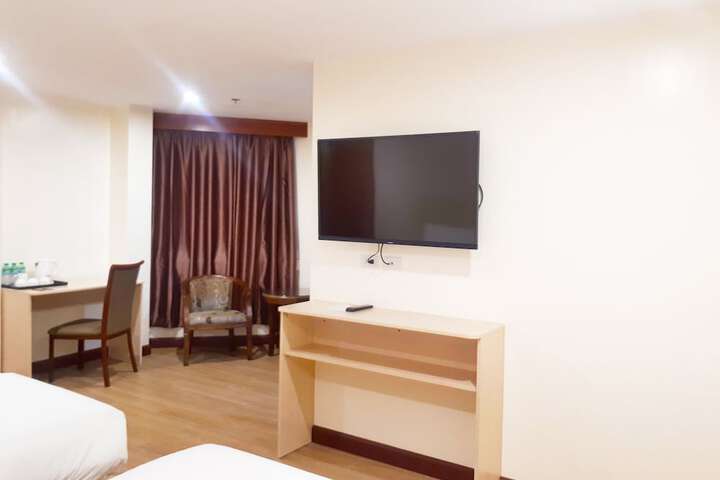 Room 15 of 63