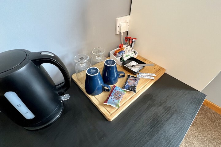 Room 18 of 133