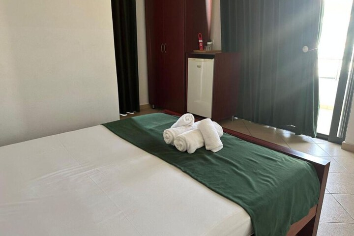 Room 15 of 69