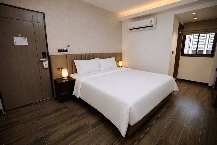 Room 7 of 52