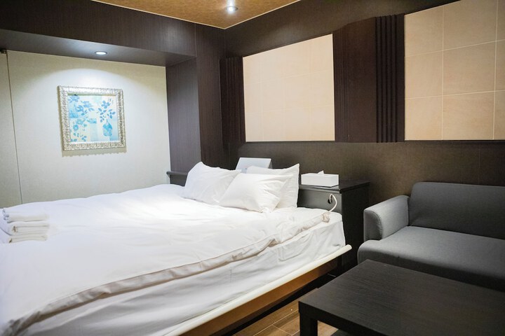 Room 56 of 257