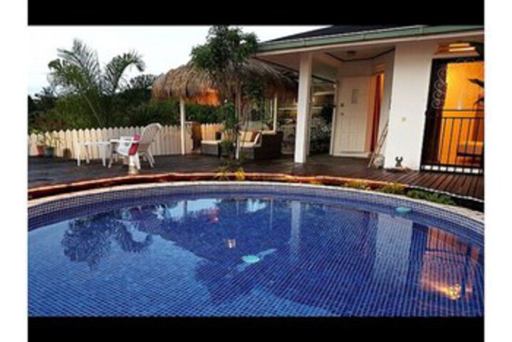Pool 10 of 24