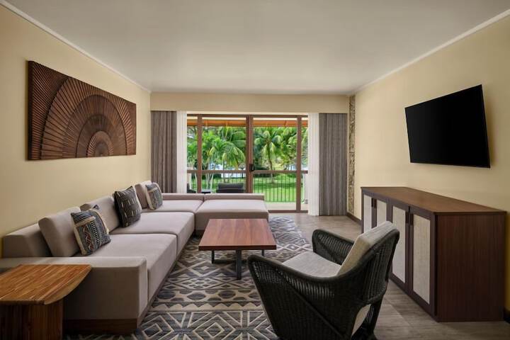 Room 12 of 36