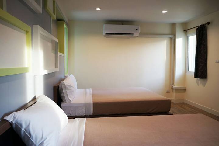 Room 15 of 115