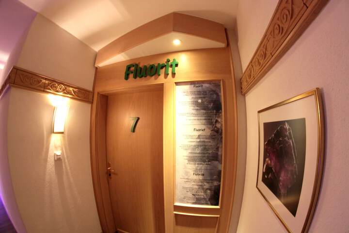 Ballroom/Hall 56 of 71