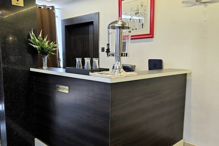 Hotel Golden Tulipz