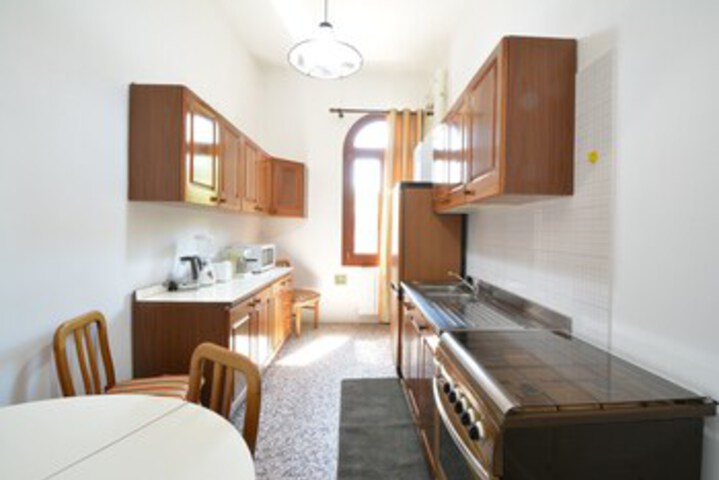 Room 16 of 20