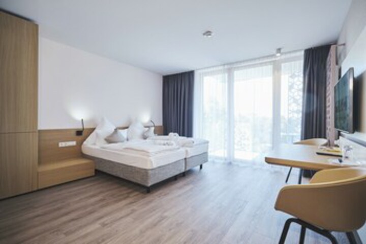 Room 27 of 29