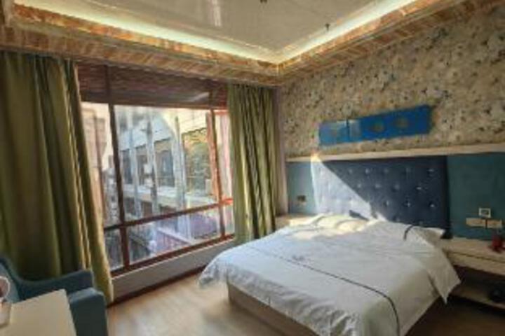 Room 17 of 17