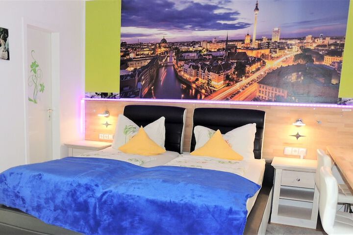 Room 60 of 272