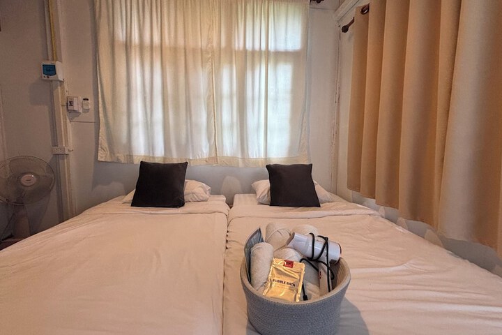 Room 40 of 135