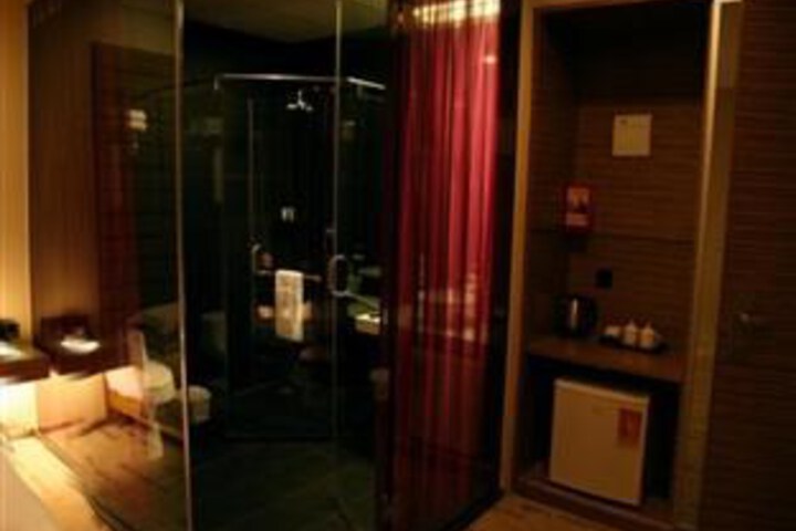 California Hotel