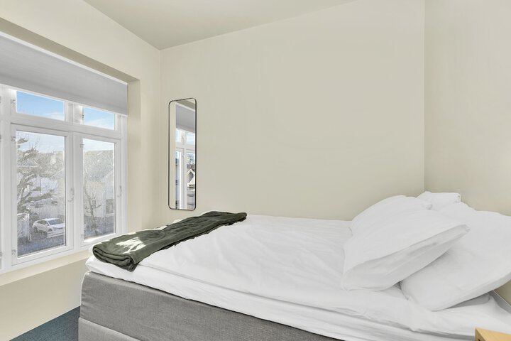 Room 12 of 57