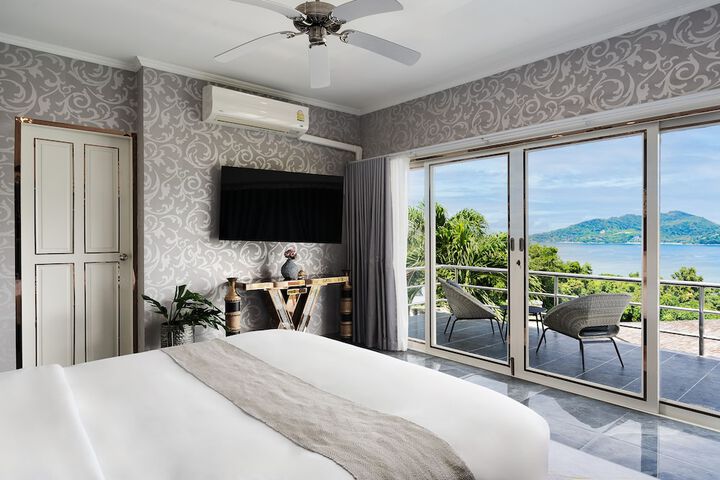 Room 18 of 34