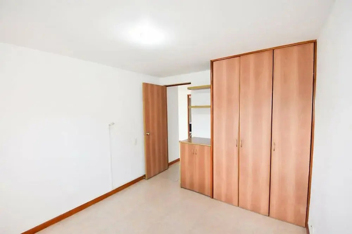 Room 2 of 9