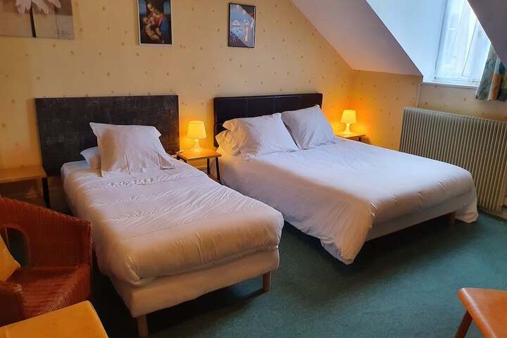 Room 8 of 52