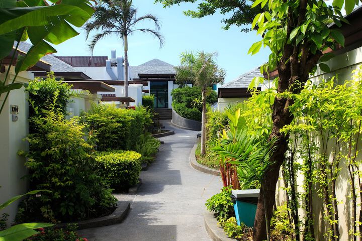 Hotel Exterior 55 of 66