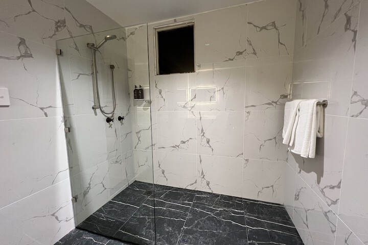 Room 40 of 63