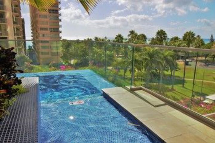 Pool 200 of 232
