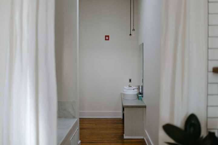 Room 60 of 92