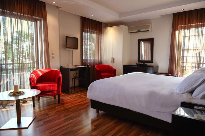Room 9 of 39