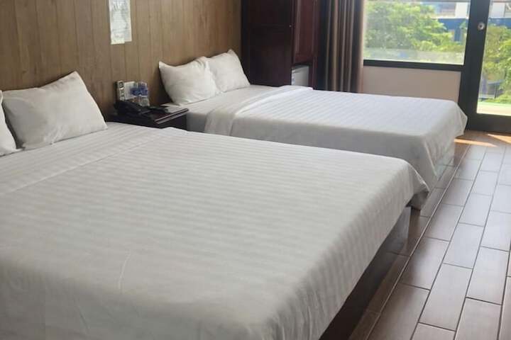Room 14 of 38