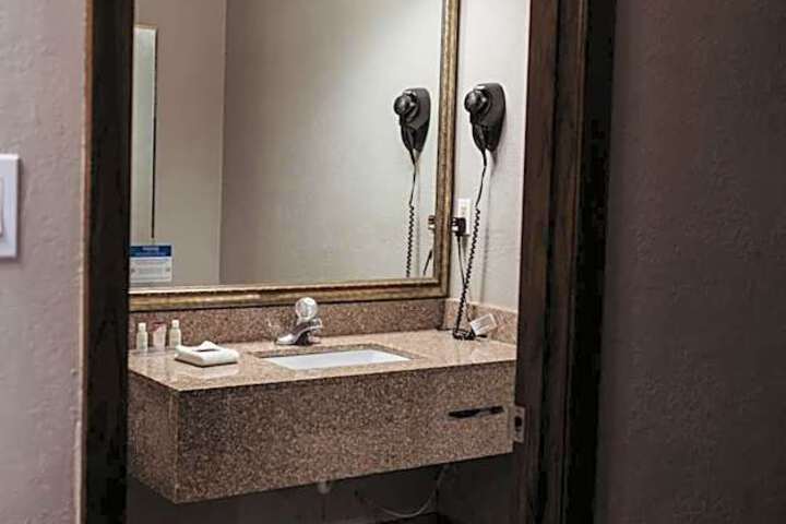 Photo 47