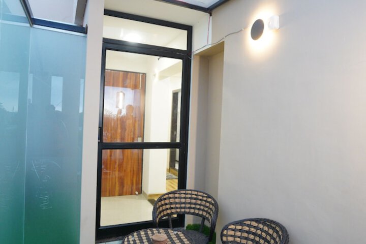 Room 52 of 93