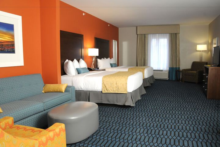 2 Queen Beds Accessible The Lodge (1 of 3)