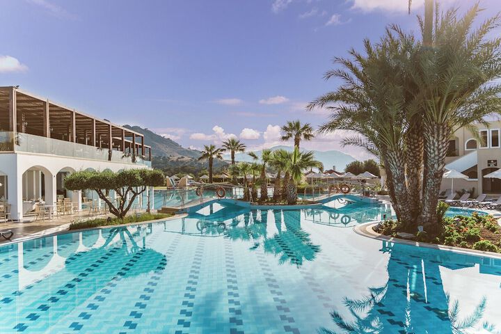 Pool 65 of 113