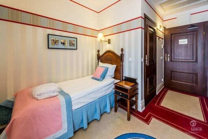 Room 31 of 72