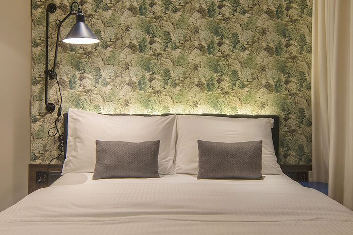 Room 28 of 59