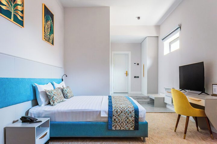 Room 17 of 26