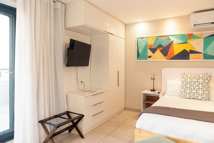 Room 36 of 148