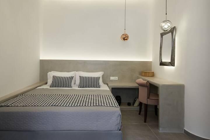 Room 76 of 277