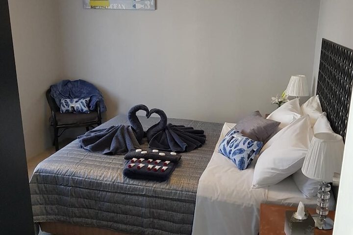 Room 10 of 76