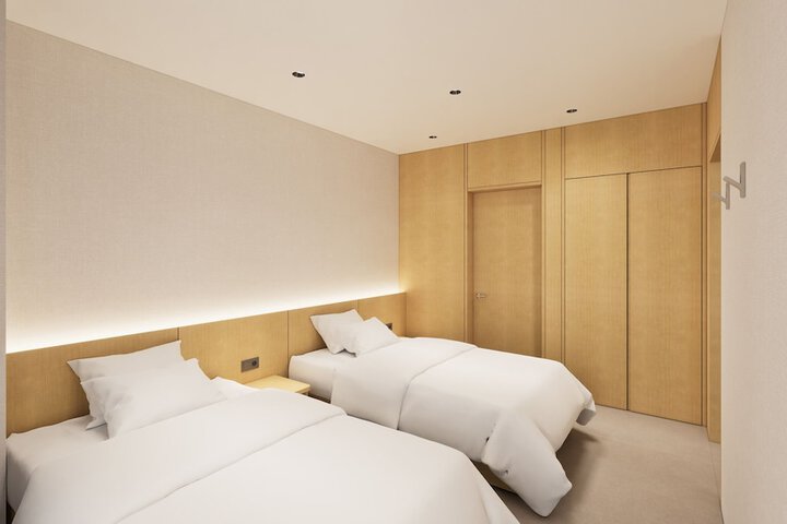 Room 17 of 107