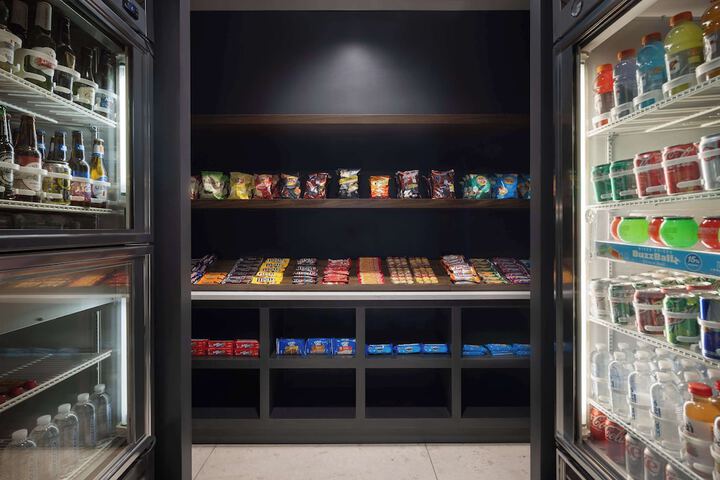 Snack bar