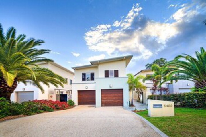 Terrace/Patio 30 of 36